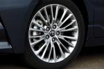 Toyota Avalon Hybrid Limited 2018 года